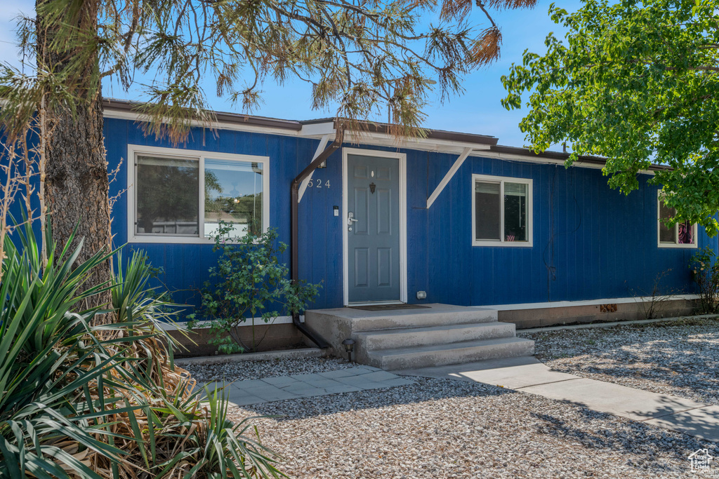 Photo 4 for MLS #2112539 at 524 E Bulloch St