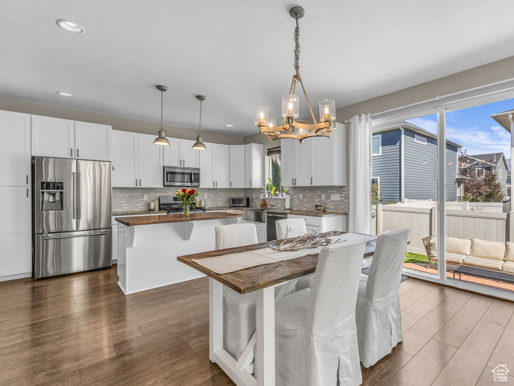 9729 S KAMARI DR South Jordan, UT 84095