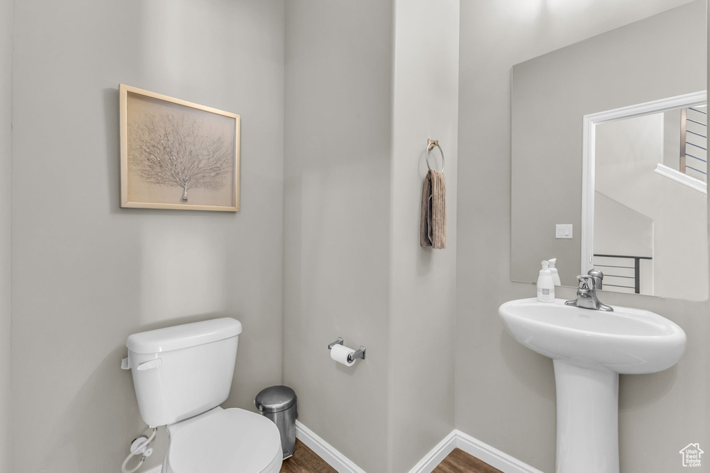 9729 S KAMARI DR South Jordan, UT 84095