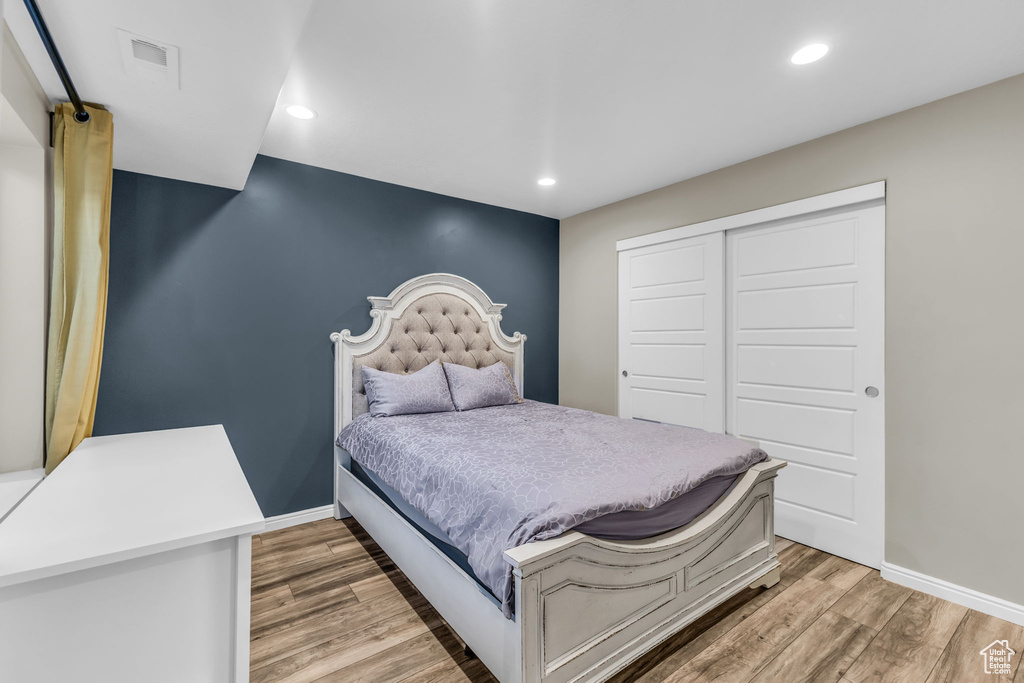 9729 S KAMARI DR South Jordan, UT 84095
