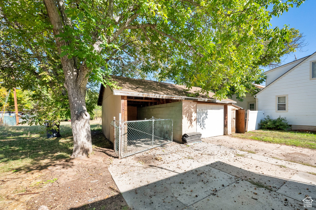 Photo 6 for MLS #2112546 at 244 E 40 South