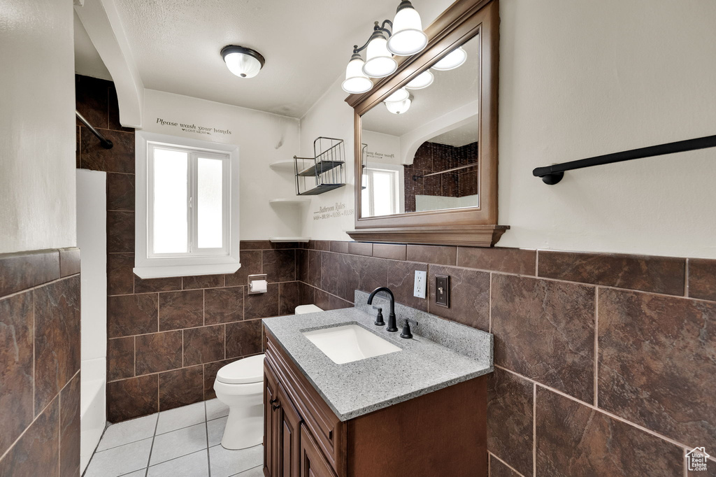 Photo 14 for MLS #2112546 at 244 E 40 South