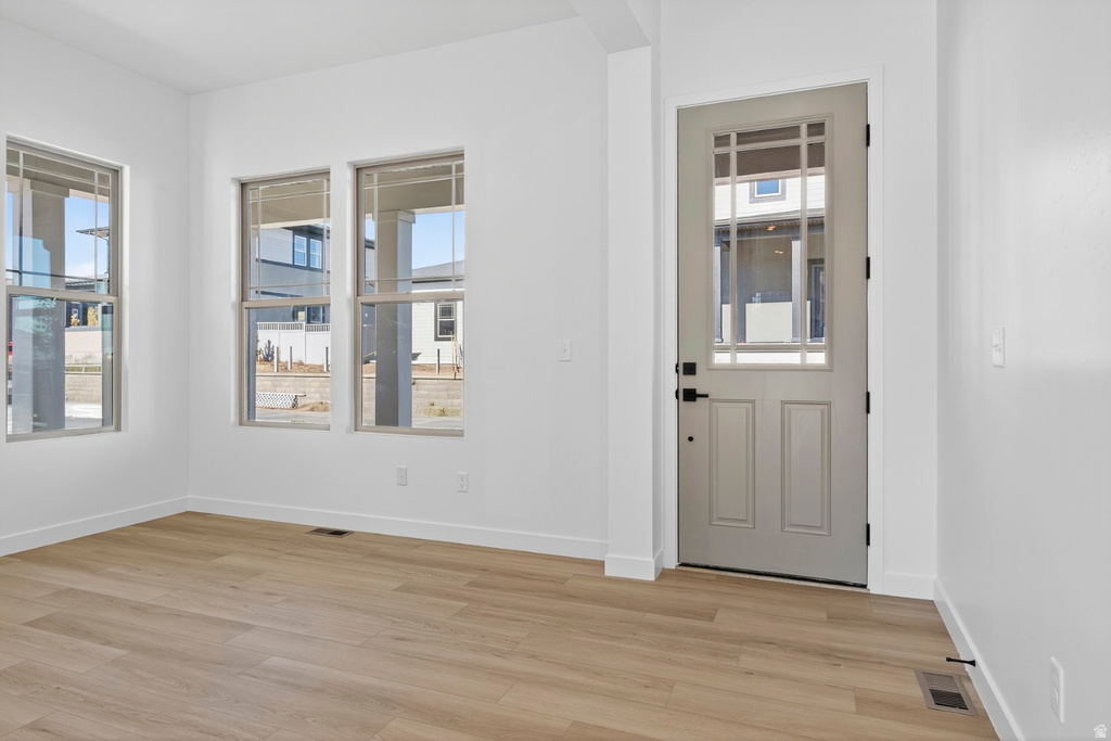 7208 S SAGE RUN RD West Jordan, UT 84081