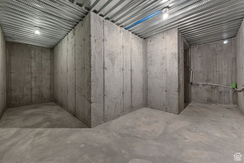 10904 S GRESHAM DR South Jordan, UT 84009