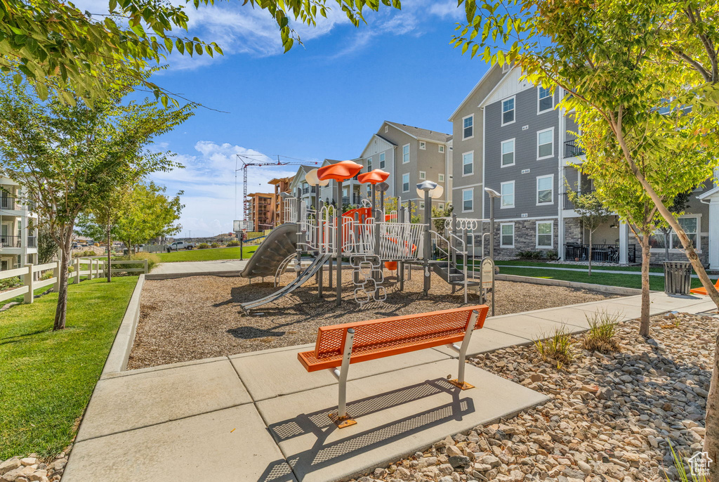 Photo 34 for MLS #2112570 at 14643 S Mckellen Dr #D303