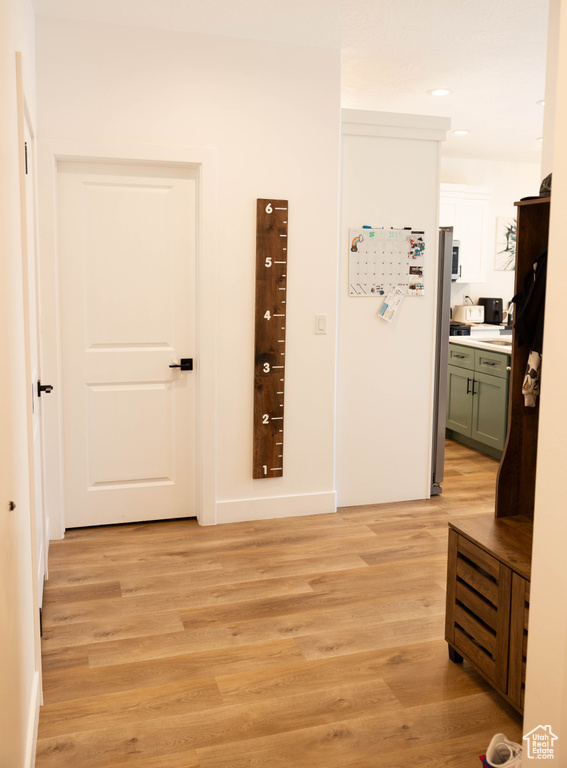 Photo 4 for MLS #2112576 at 686 N 275 West #1