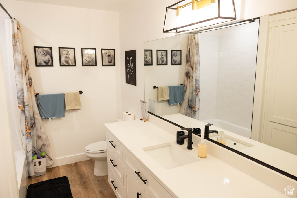 Photo 15 for MLS #2112576 at 686 N 275 West #1