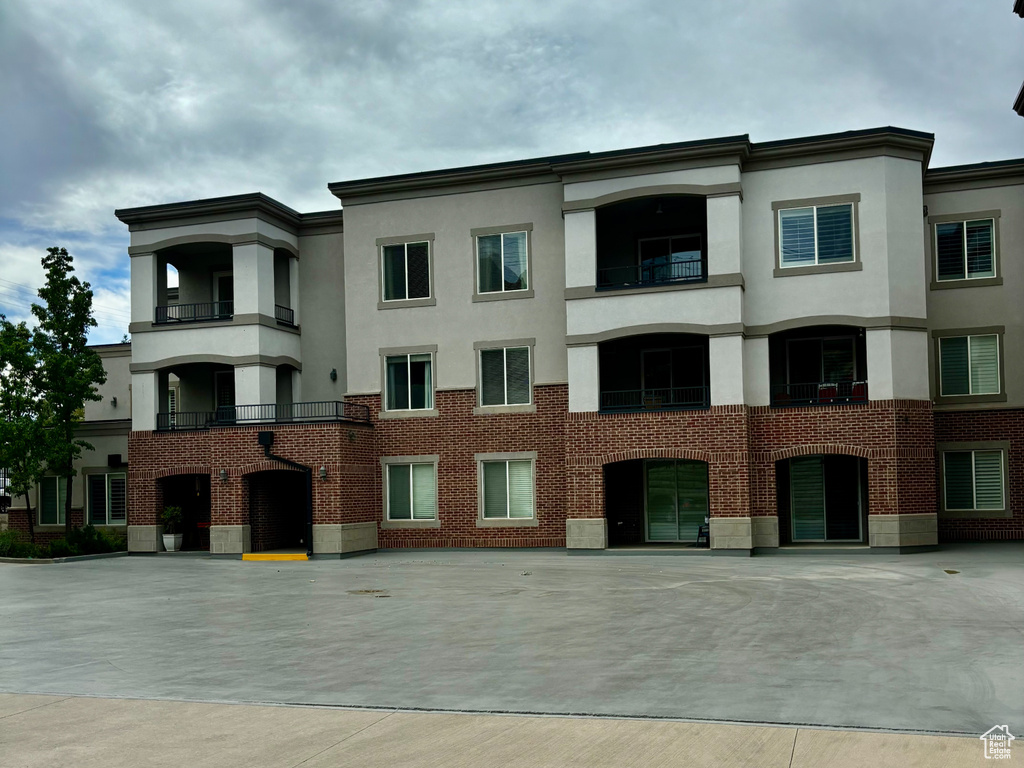 2665 PARLEYS WAY #111 Salt Lake City, UT 84109