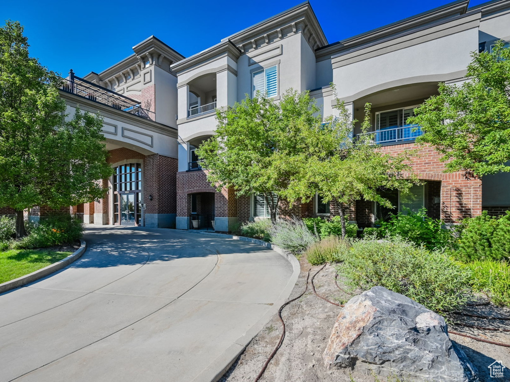 2665 PARLEYS WAY #111 Salt Lake City, UT 84109
