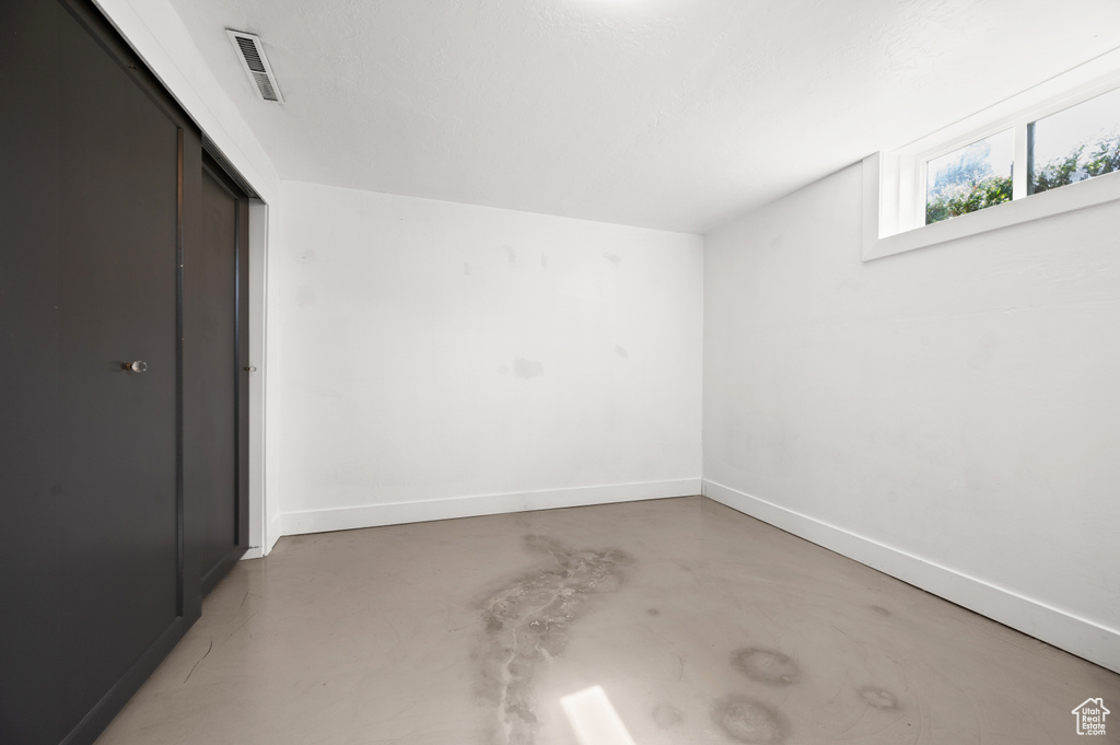 Photo 16 for MLS #2112596 at 873 N American Beauty Dr