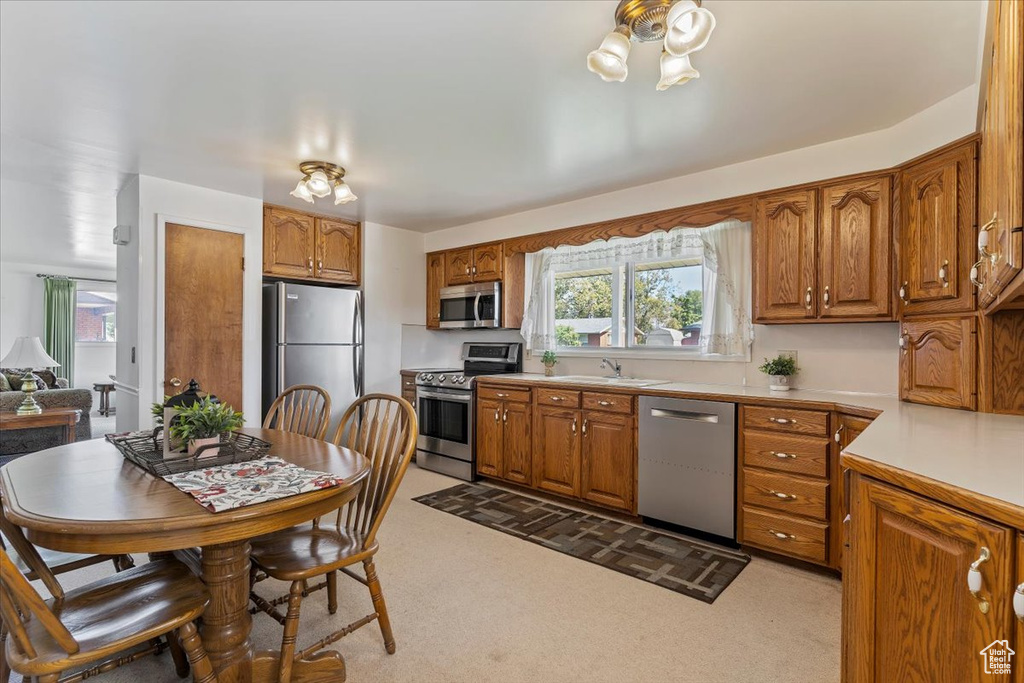 4505 S 2075 W Roy, UT 84067