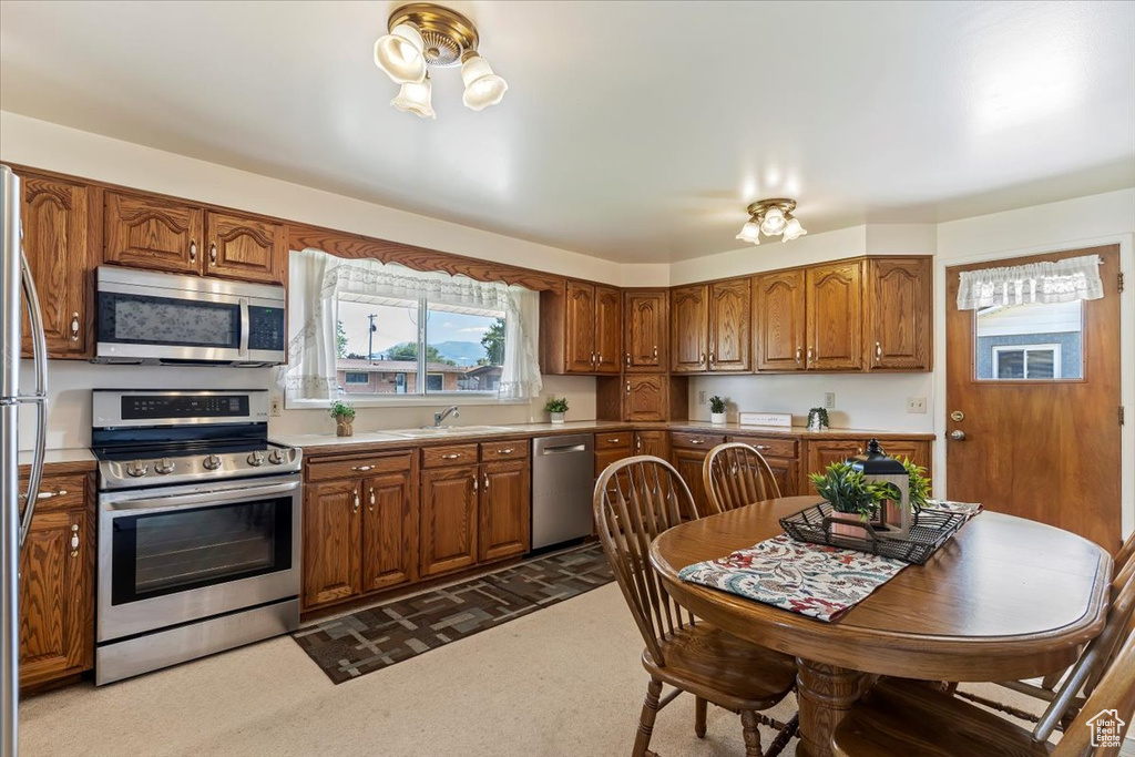 4505 S 2075 W Roy, UT 84067