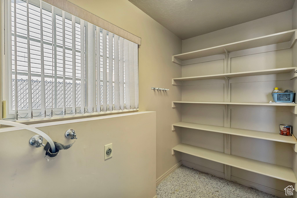 5573 S 2150 W Roy, UT 84067