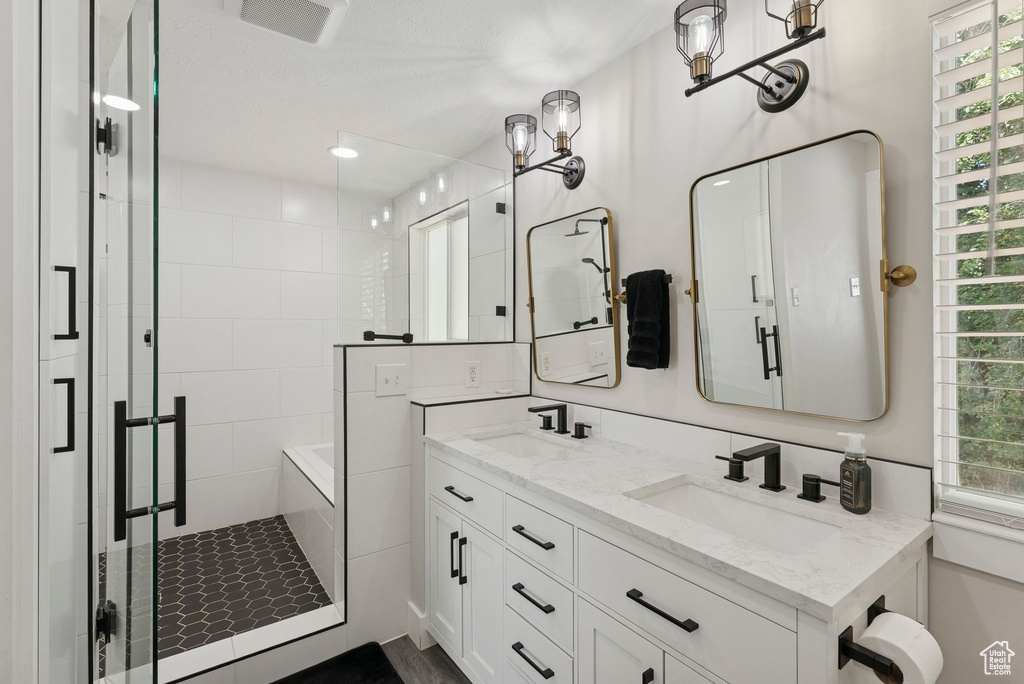 593 KIMBALL DR Layton, UT 84041