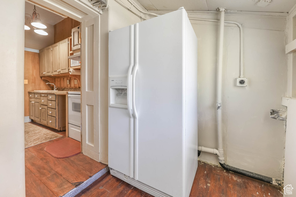 93 E 300 N Farmington, UT 84025