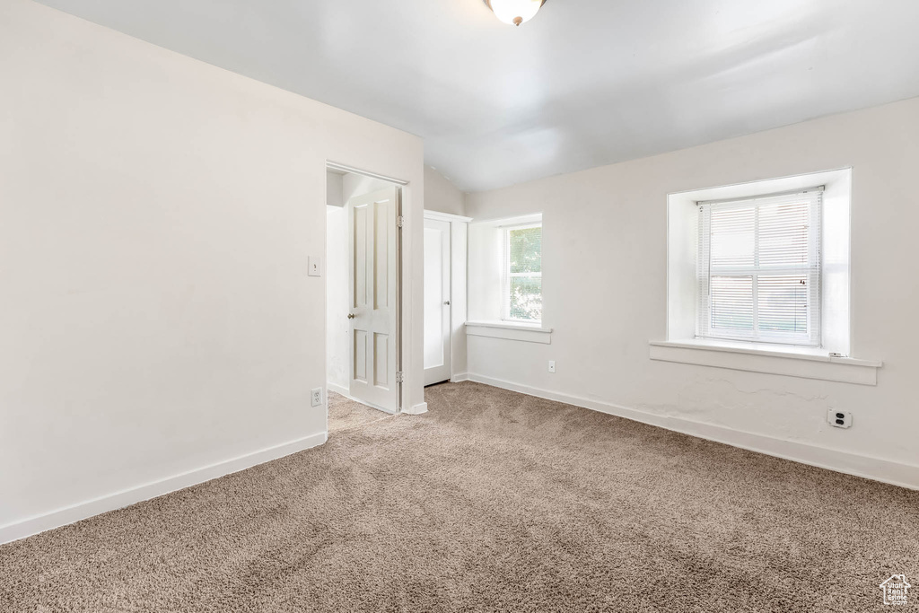 93 E 300 N Farmington, UT 84025