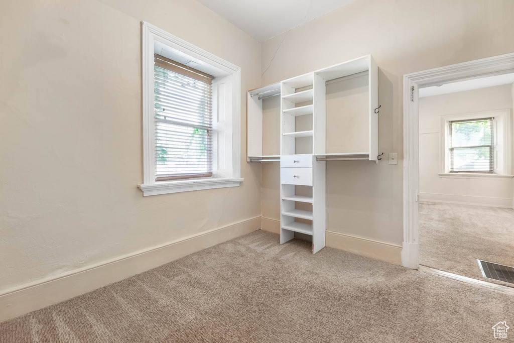 93 E 300 N Farmington, UT 84025