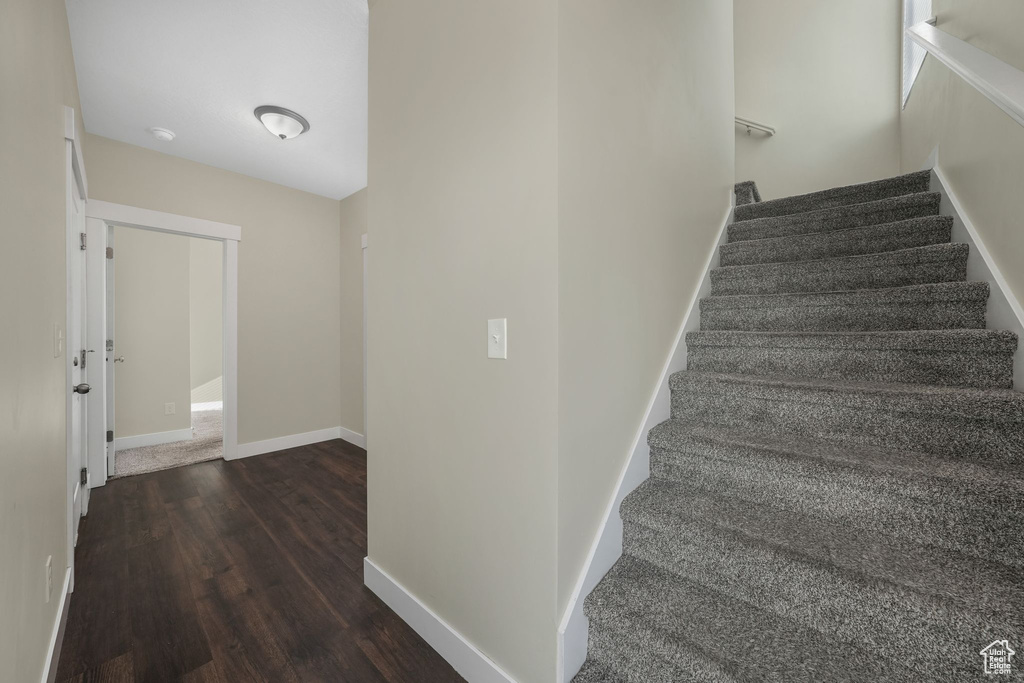 5214 N FOLKSTONE DR Eagle Mountain, UT 84005