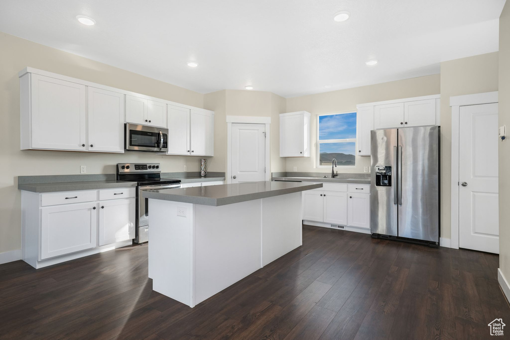 5214 N FOLKSTONE DR Eagle Mountain, UT 84005