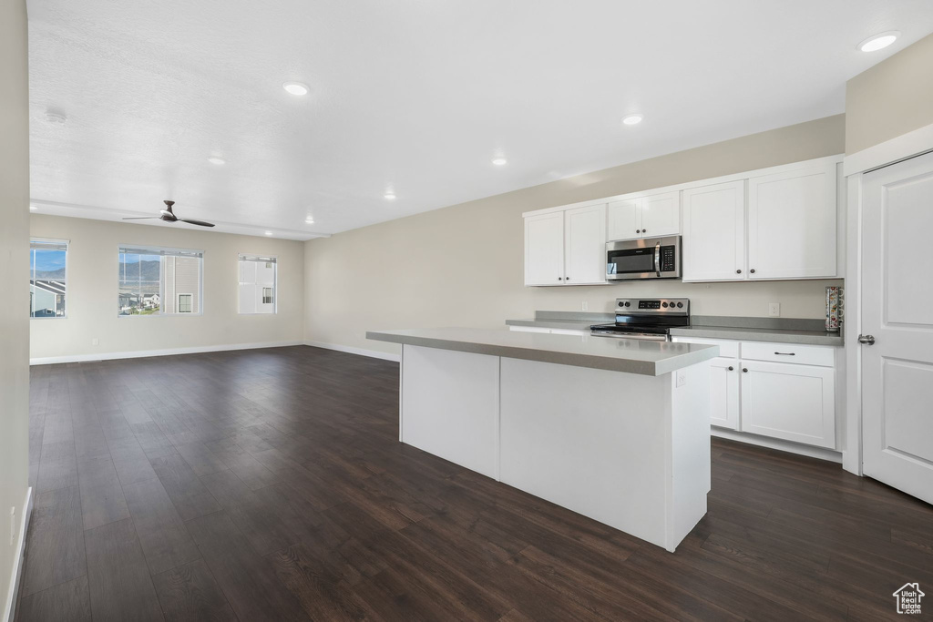 5214 N FOLKSTONE DR Eagle Mountain, UT 84005