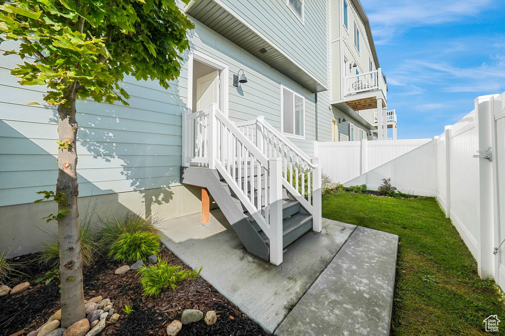 5214 N FOLKSTONE DR Eagle Mountain, UT 84005