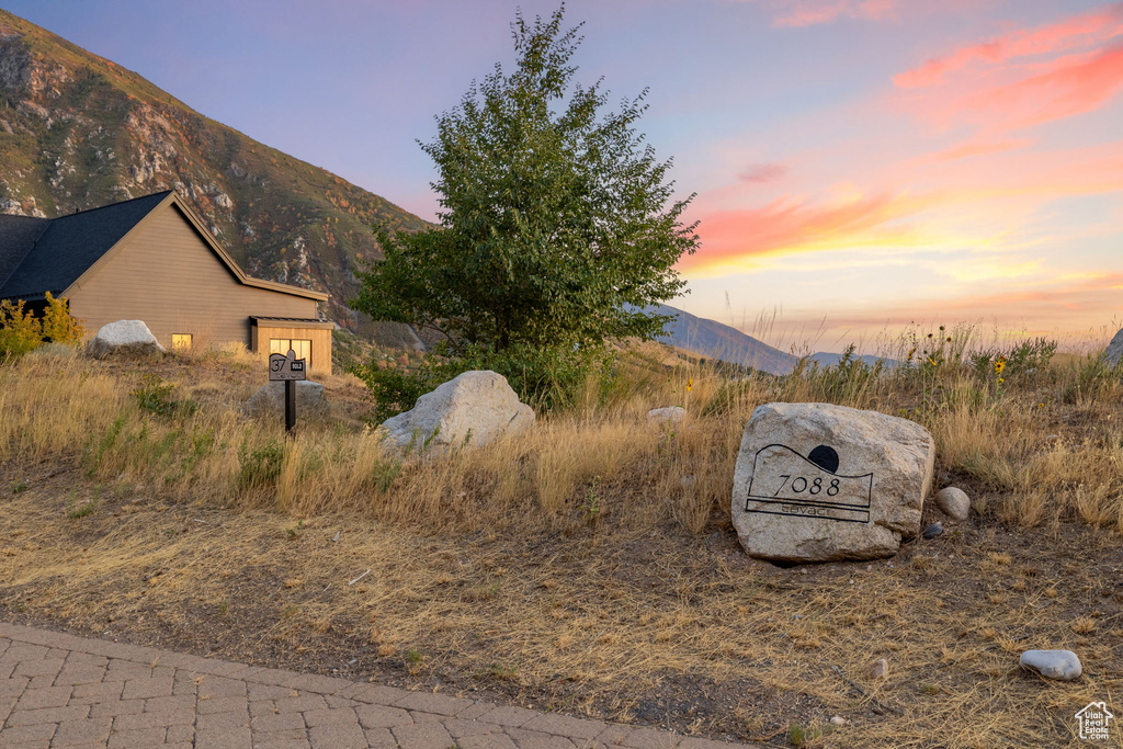 7088 S CITY VIEW DR Cottonwood Heights, UT 84121