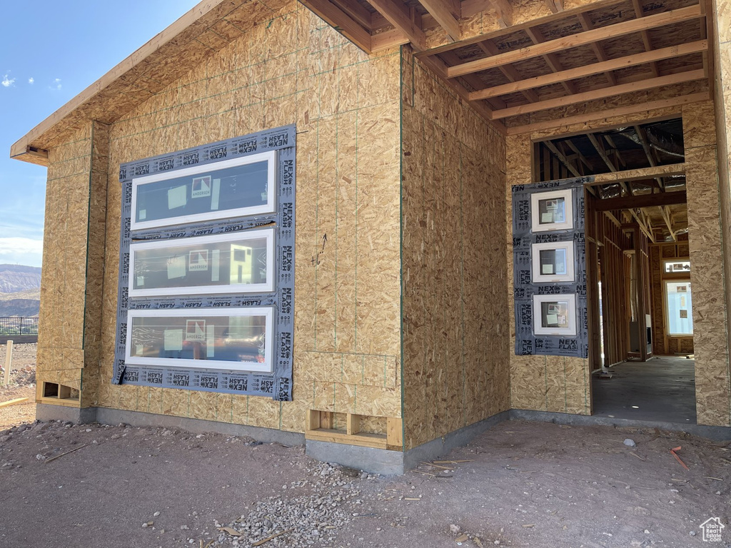 Photo 3 for MLS #2112632 at 1178 N Florence Cir