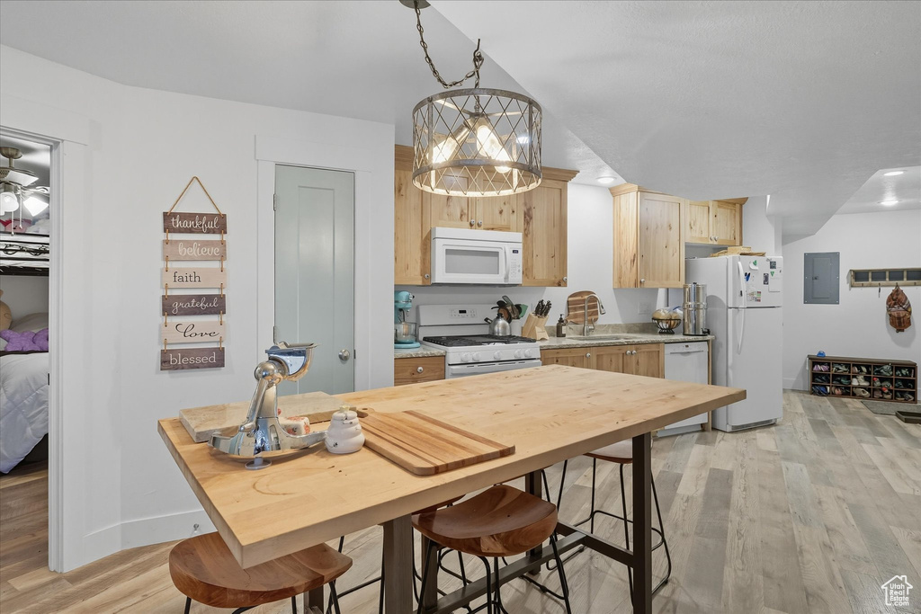 Photo 46 for MLS #2112634 at 164 E 200 South