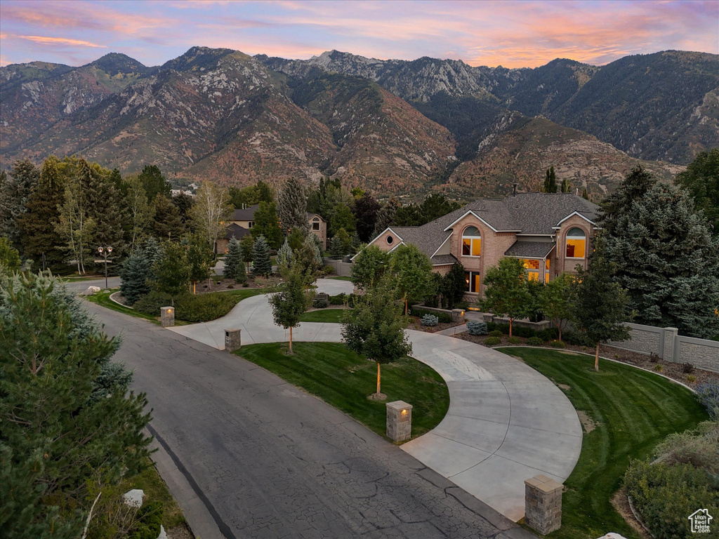 1 WANDERWOOD WAY Sandy, UT 84092