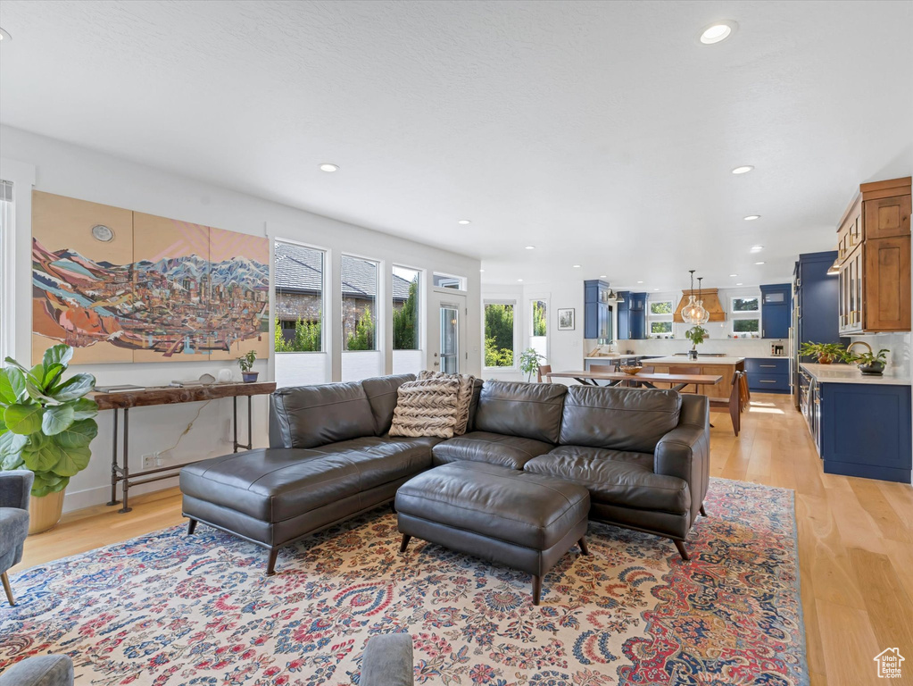 1 WANDERWOOD WAY Sandy, UT 84092