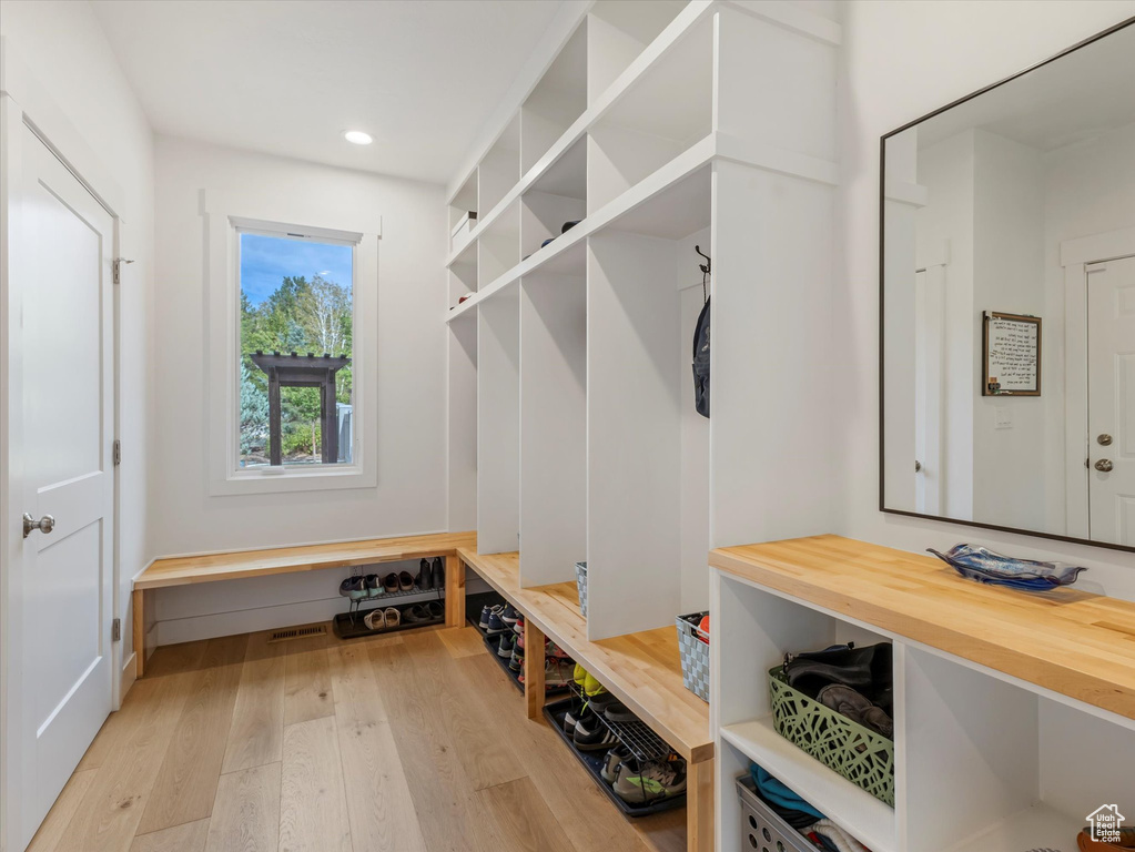 1 WANDERWOOD WAY Sandy, UT 84092