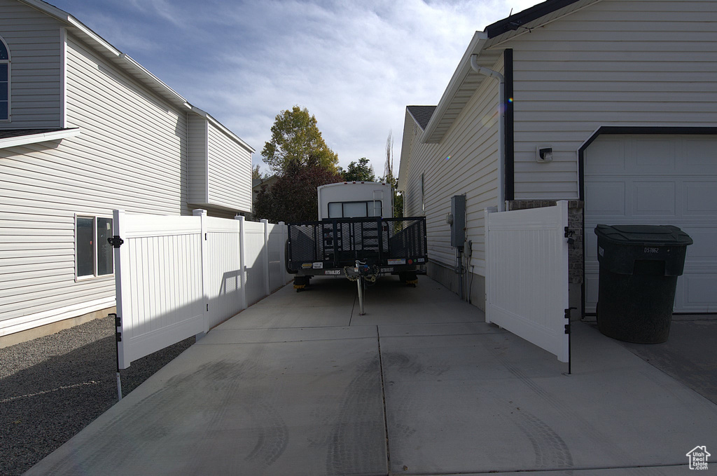 6223 W MILL VALLEY LN Salt Lake City, UT 84118
