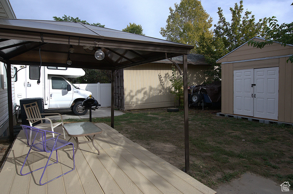 6223 W MILL VALLEY LN Salt Lake City, UT 84118