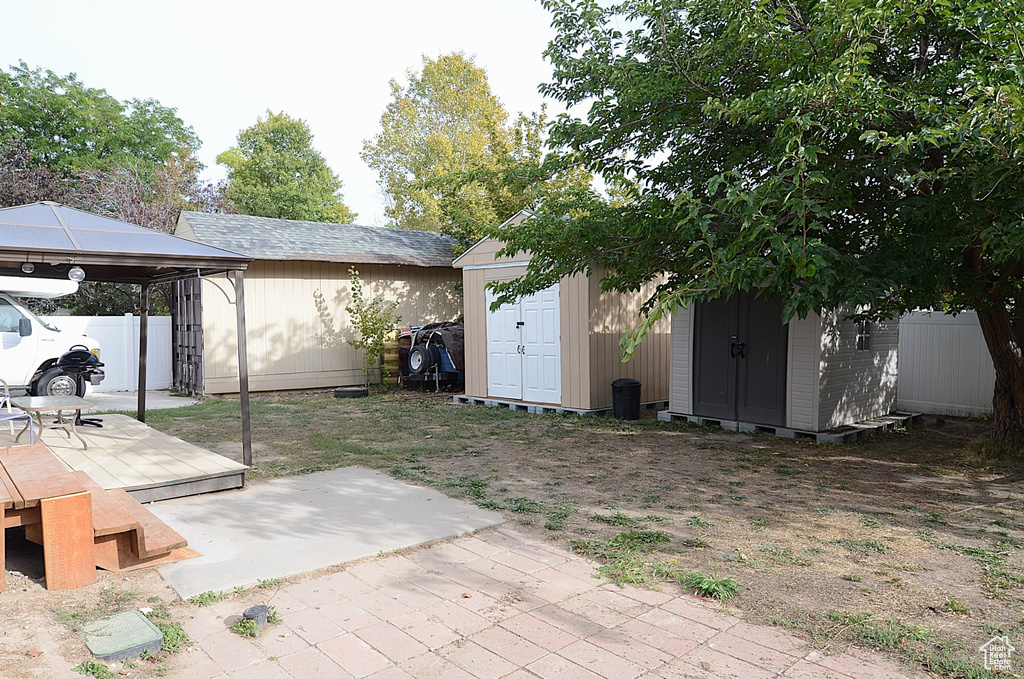 6223 W MILL VALLEY LN Salt Lake City, UT 84118