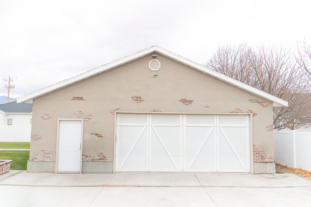 11817 S 3700 W Riverton, UT 84065