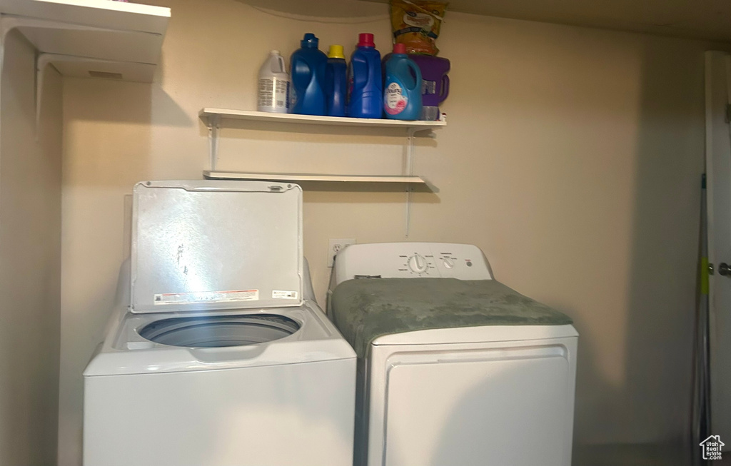 6853 S MULLIEN DR West Jordan, UT 84081