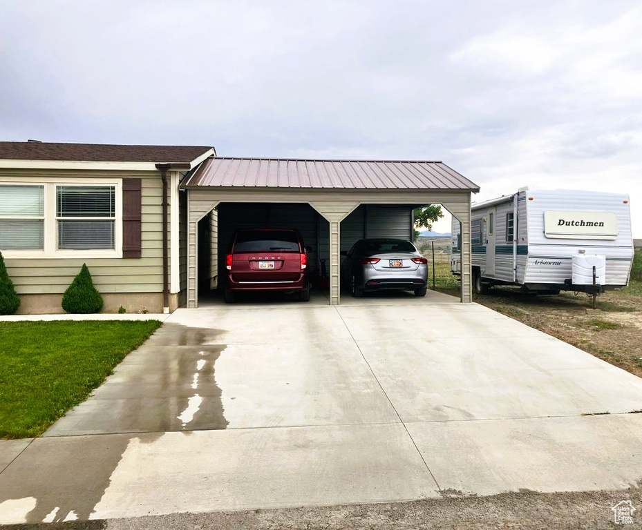 275 S MAPLE ST Wellington, UT 84542
