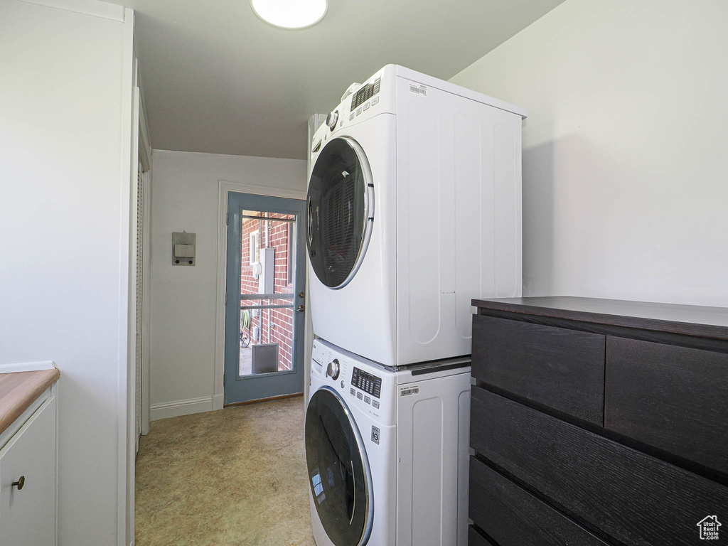 1366 W DUPONT AVE Salt Lake City, UT 84116