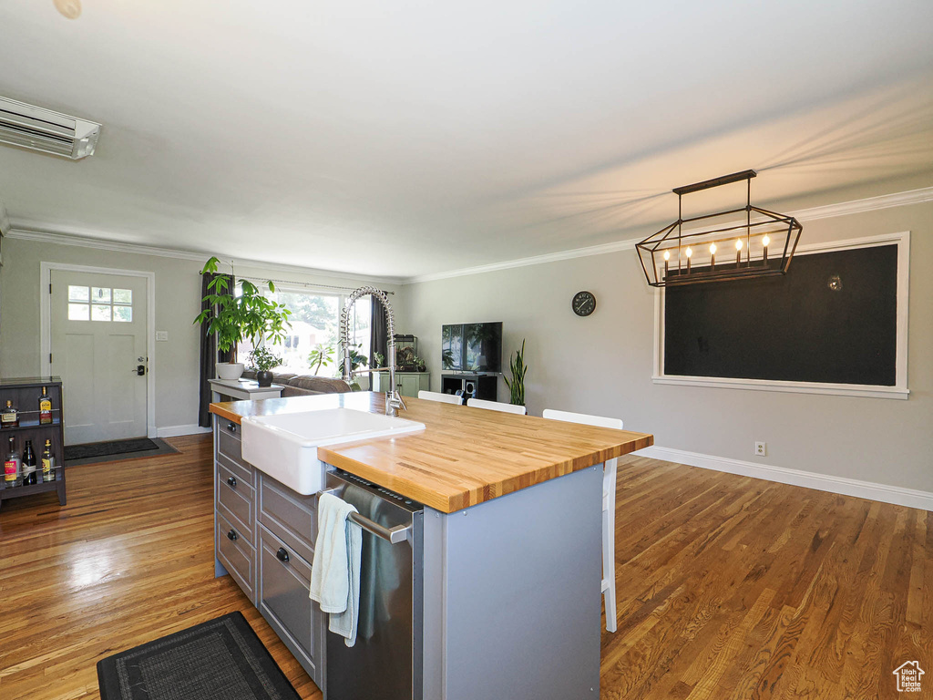 1366 W DUPONT AVE Salt Lake City, UT 84116
