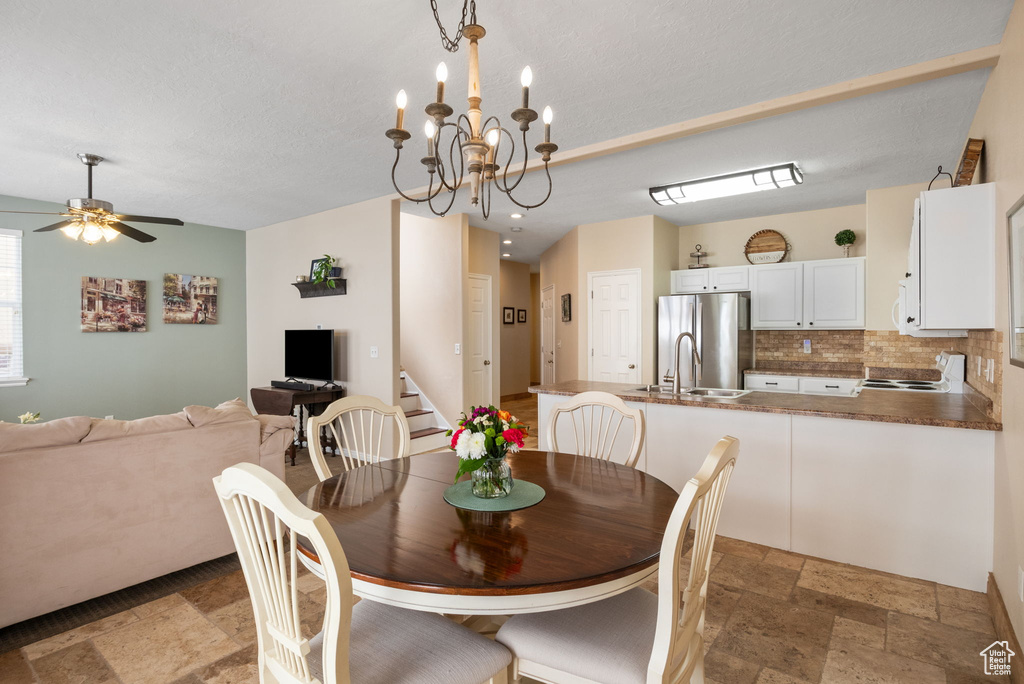 10997 S MAPLE FOREST WAY South Jordan, UT 84095