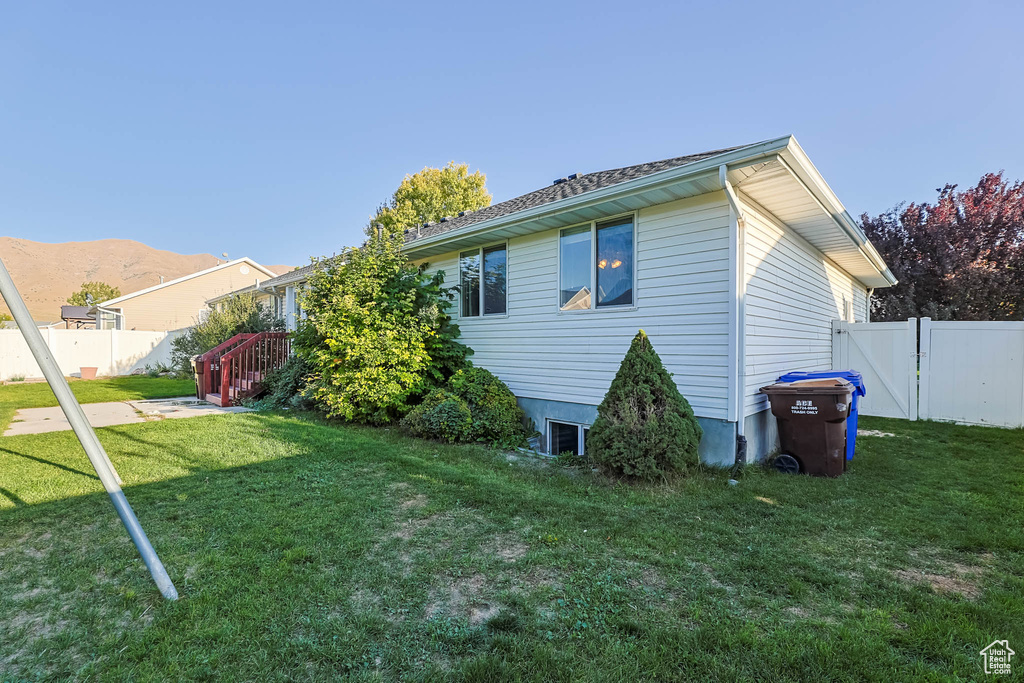 2065 E AUTUMN ST Eagle Mountain, UT 84005