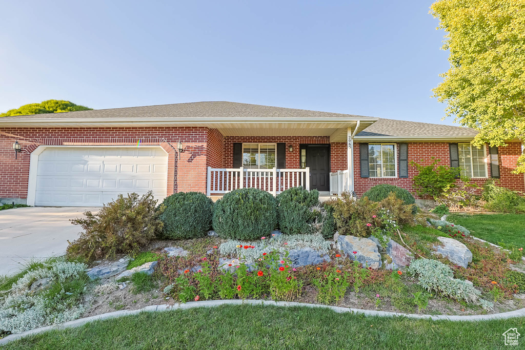 2065 E AUTUMN ST Eagle Mountain, UT 84005