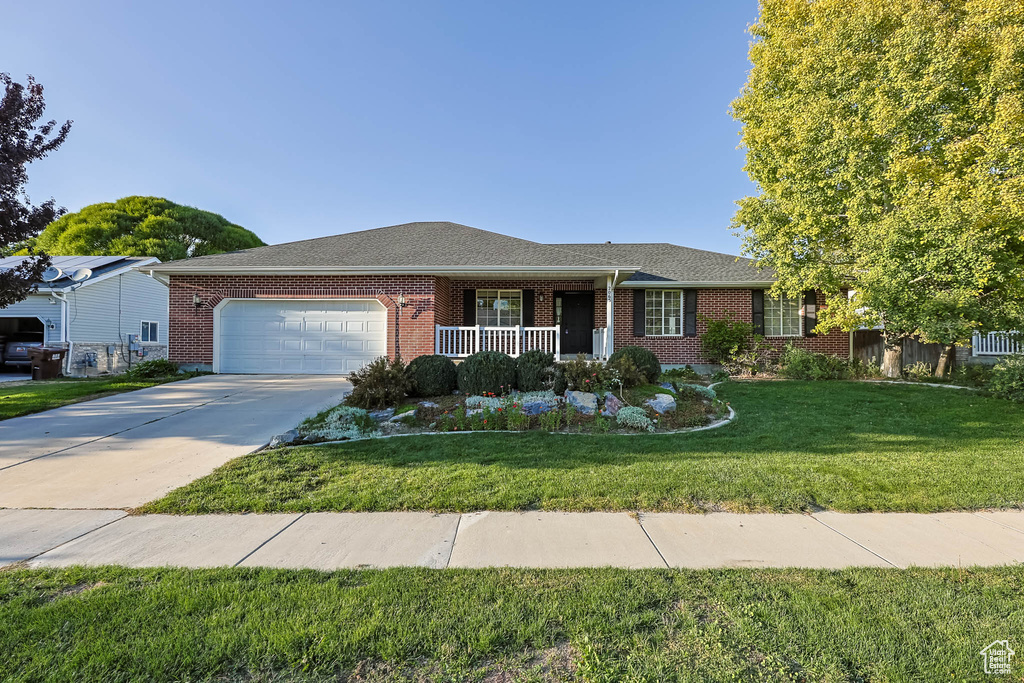 2065 E AUTUMN ST Eagle Mountain, UT 84005