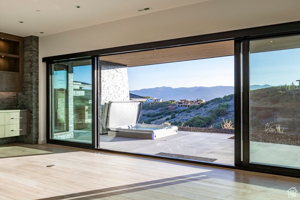3376 WAPITI CANYON RD Park City, UT 84098
