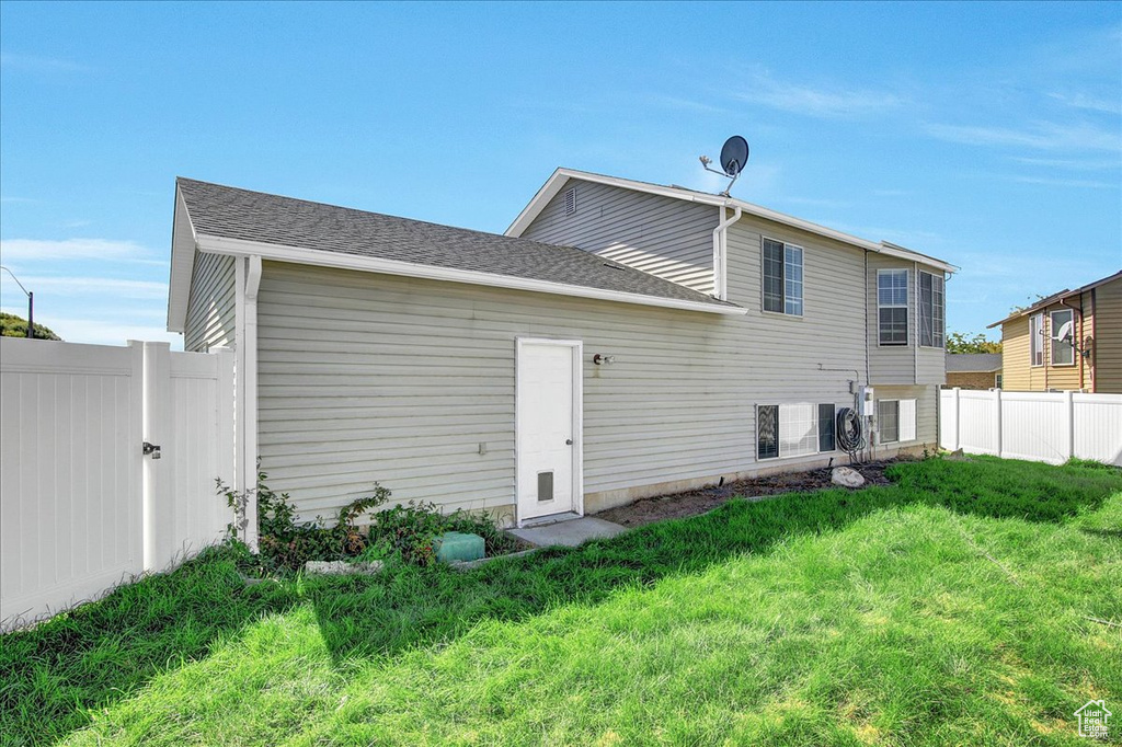 Photo 29 for MLS #2112703 at 5041 Midland Dr