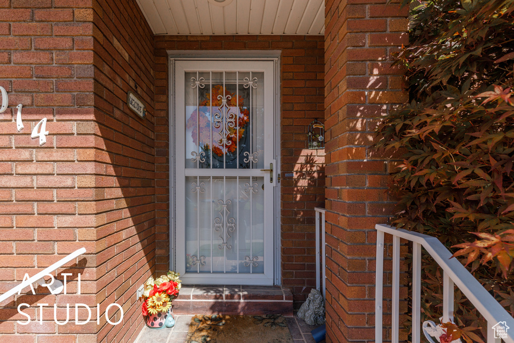 1014 E 5750 S South Ogden, UT 84405