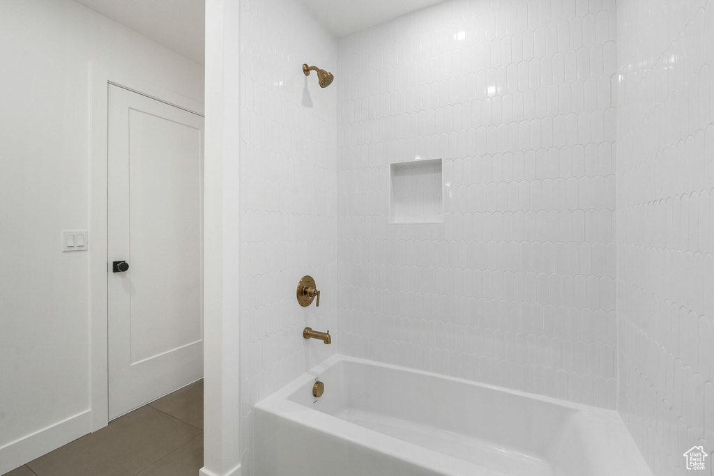 9752 S GRANITE HILL DR Sandy, UT 84092