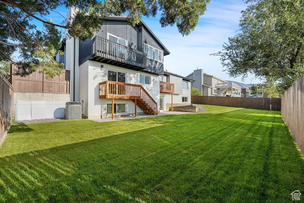 9752 S GRANITE HILL DR Sandy, UT 84092