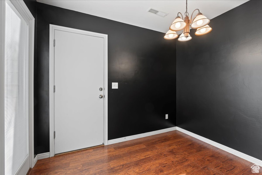 Photo 9 for MLS #2112721 at 11592 S Grandville Ave