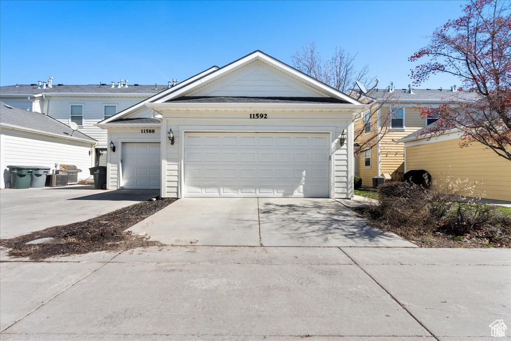 Photo 25 for MLS #2112721 at 11592 S Grandville Ave